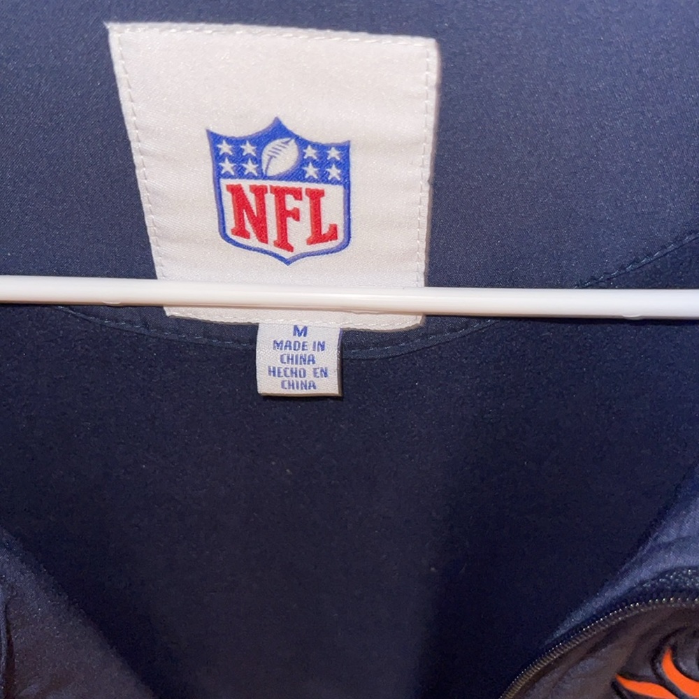 NFL soft shell Broncos Jacket - Picture 2 of 4